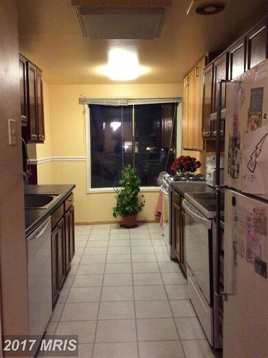 9329 Sparrow Valley Dr, Montgomery Village, MD 20886 - photo 6