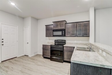 1315 Jonah Ln, Ennis, TX 75119 - photo 5