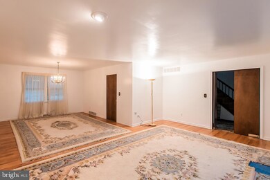 2185 Fruit St, Vineland, NJ 08361 - photo 5