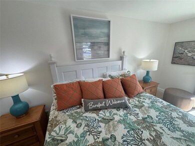 2571 Cyprus Dr unit 1-202, Palm Harbor, FL 34684 - photo 3