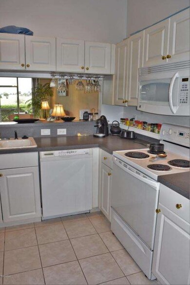 Open and Airy Kitchen