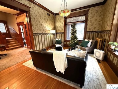 611 Center St, New Ulm, MN 56073 - photo 3