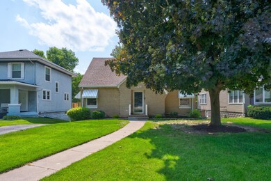 2124 Mulberry AVe-002