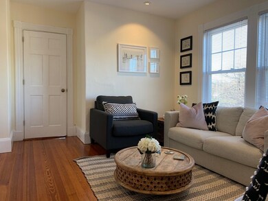 615 Hammond St unit 3, Chestnut Hill, MA 02467 - photo 3