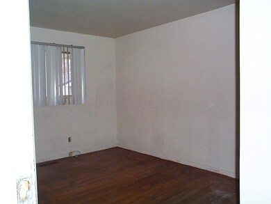 2759 Roxbury Road - Abbott Realty