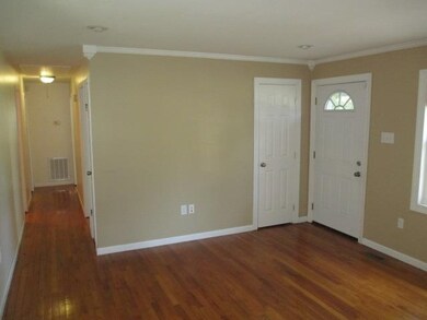 313 Lakewood Dr, Jacksonville, NC 28546 - photo 2