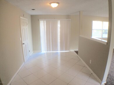 6715 Lucente Dr, Jacksonville, FL 32210 - photo 4