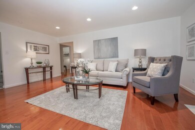 311 Sandcastle Ln, Bryn Mawr, PA 19010 - photo 5