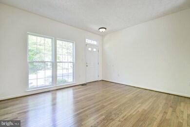 8311 Pigeon Fork Ln, Laurel, MD 20724 - photo 4