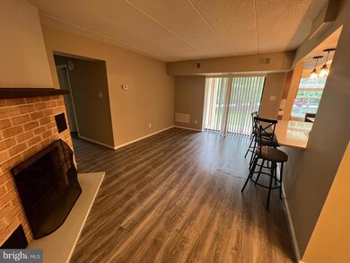 313 Washington Place unit 13, Chesterbrook, PA 19087 - photo 3