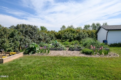 7516_Beacon_Loop_Bismarck_exterior-8