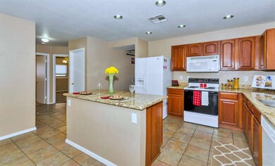 8562 E Desert Ln Mesa AZ 85209-large-007