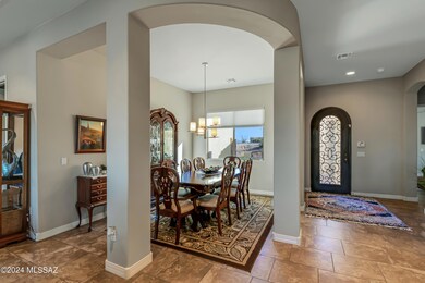 Entry/Dining