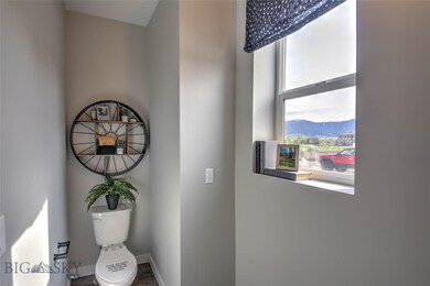 Pictures of Similar Model Unit