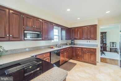 13805 Darnestown Rd, Gaithersburg, MD 20878 - photo 5