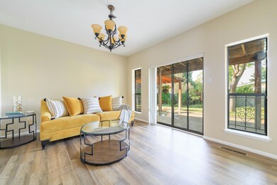 4100 N Dustin Ave-22