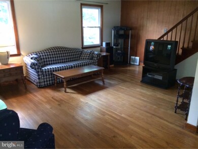 200 Sycamore Rd, Reading, PA 19611 - photo 7