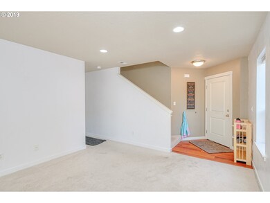 874 NW 2nd Ave, Canby, OR 97013 - photo 3