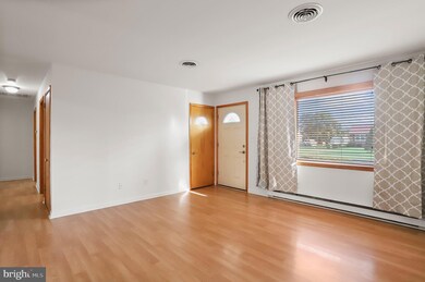 413 Catherine St, Greencastle, PA 17225 - photo 5