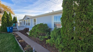 7171 W 60th St, Davenport, IA 52804 - photo 3