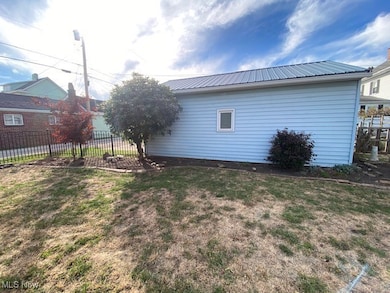 711 Euclid Ave, Toronto, OH 43964 - photo 4