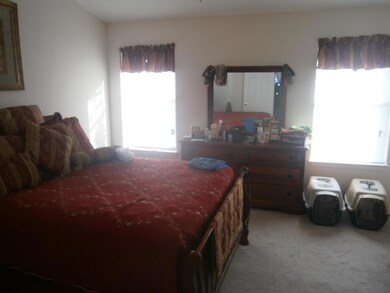 282 swaying pine master bdrm