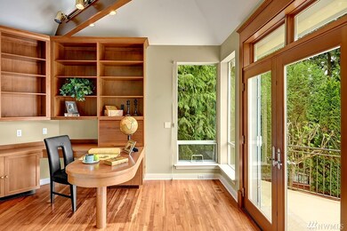 5601 W Mercer Way, Mercer Island, WA 98040 - photo 3