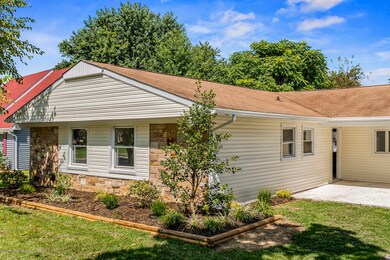 164 Idlebrook Ln, Matawan, NJ 07747 - photo 3