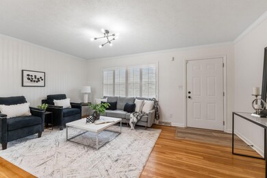 211 Colton Rd, Columbus, OH 43207 - photo 6