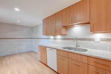 The Spires unit 401, Houston, TX 77030 - photo 5