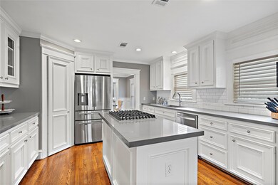 1540 Columbia St, Houston, TX 77008 - photo 7