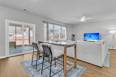 Eat in Kitchen/Dining Area