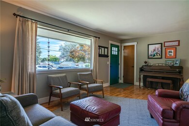 1331 2nd St, Wenatchee, WA 98801 - photo 5
