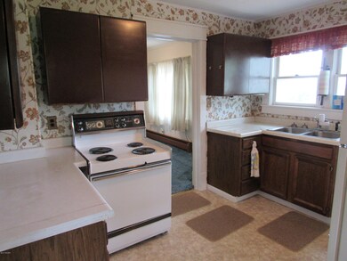 513 N 10th St, Niles, MI 49120 - photo 5