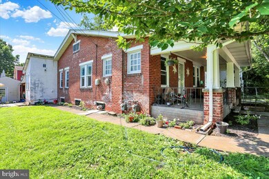 112 E Vine St, Pottstown, PA 19464 - photo 6