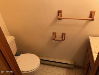 270 Hummingbird Trail, Bushkill, PA 18324 - photo 6