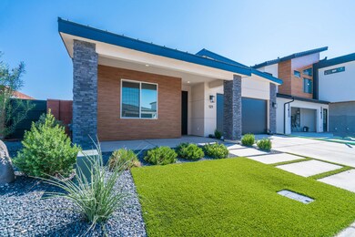 121 Desert Saguaro Ln E-004