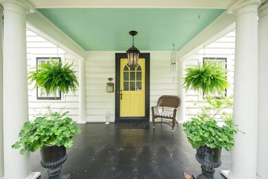 1501EWalnutSt-7