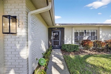 1322 Corner Oaks Dr, Brandon, FL 33510 - photo 6