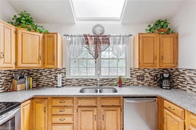 2110 Mirus Ct, High Point, NC 27265 - photo 6