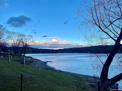 27 Worthington Dr W, Carmel, NY 10512 - photo 2