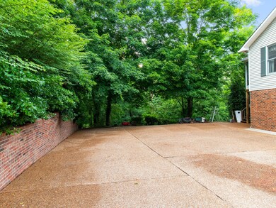 126 Riverlake Rd, Shelbyville, TN 37160 - photo 6