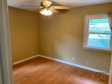 416 Cypress St, Newburgh, IN 47630 - photo 2