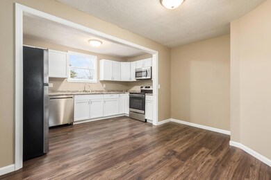 1184 Carolyn Ave, Columbus, OH 43224 - photo 5