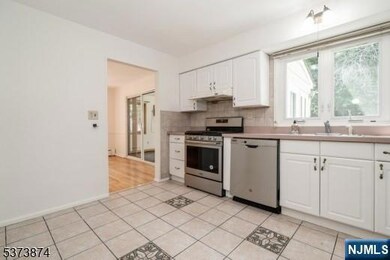 644 Long Hill Rd, Little Falls, NJ 07424 - photo 6