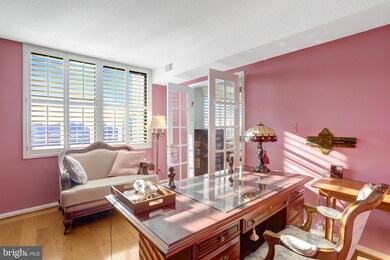 Skyline House unit 1102, Baileys Crossroads, VA 22041 - photo 7