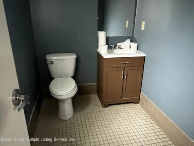 12 Steuben Bath