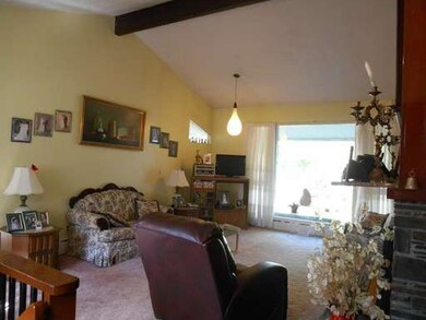 19 Floral Cir, Waltham, MA 02452 - photo 6