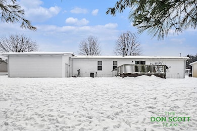 13633 Iris Ln, Cedar Springs, MI 49319 - photo 2