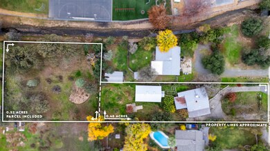 1271 Mistletoe Ln, Redding, CA 96002 - photo 2